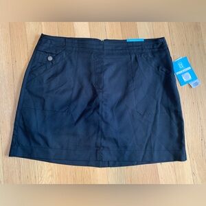 NWT PGA TOUR BLACK GOLF SKORT IN SIZE 8